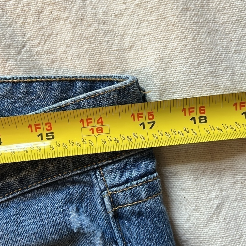 J Crew Matchstick Distressed Jeans. Size 31. - Picture 7 of 14